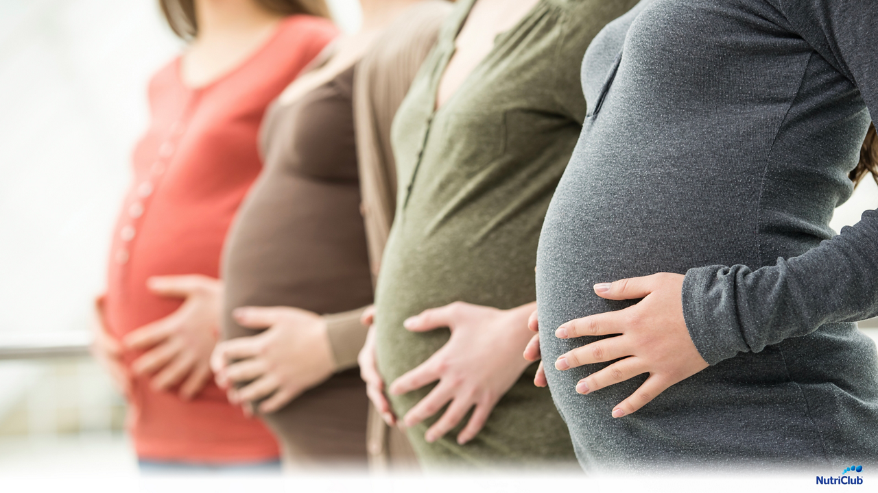 женщины на разных сроках беременности