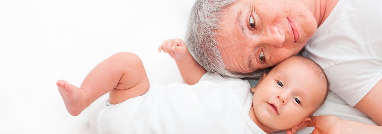 De avó para mãe: qual a importância da família para a amamentação do bebê?
