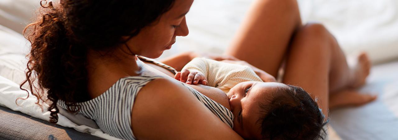 Amamentação: você sabia que o leite materno tem diferentes fases?