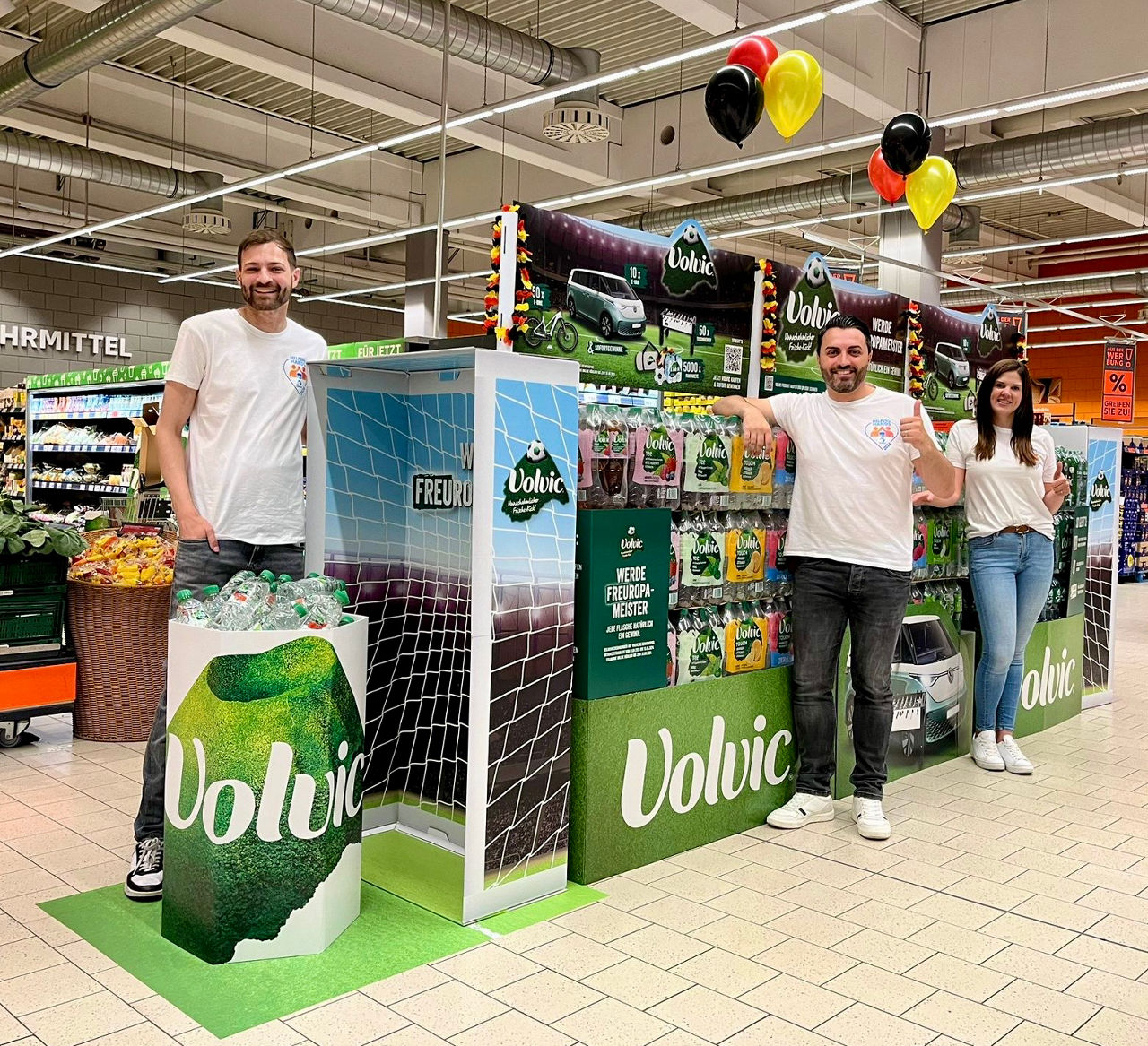 MIT VOLLER MANNSCHAFT ZUR FUßBALL-EUROPAMEISTERSCHAFT 2024