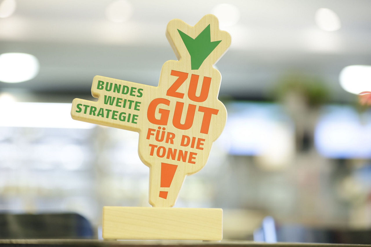 Danone Online Clearance Sales Shop gewinnt "Zu gut für die Tonne" Auszeichnung der Bundesregierung
