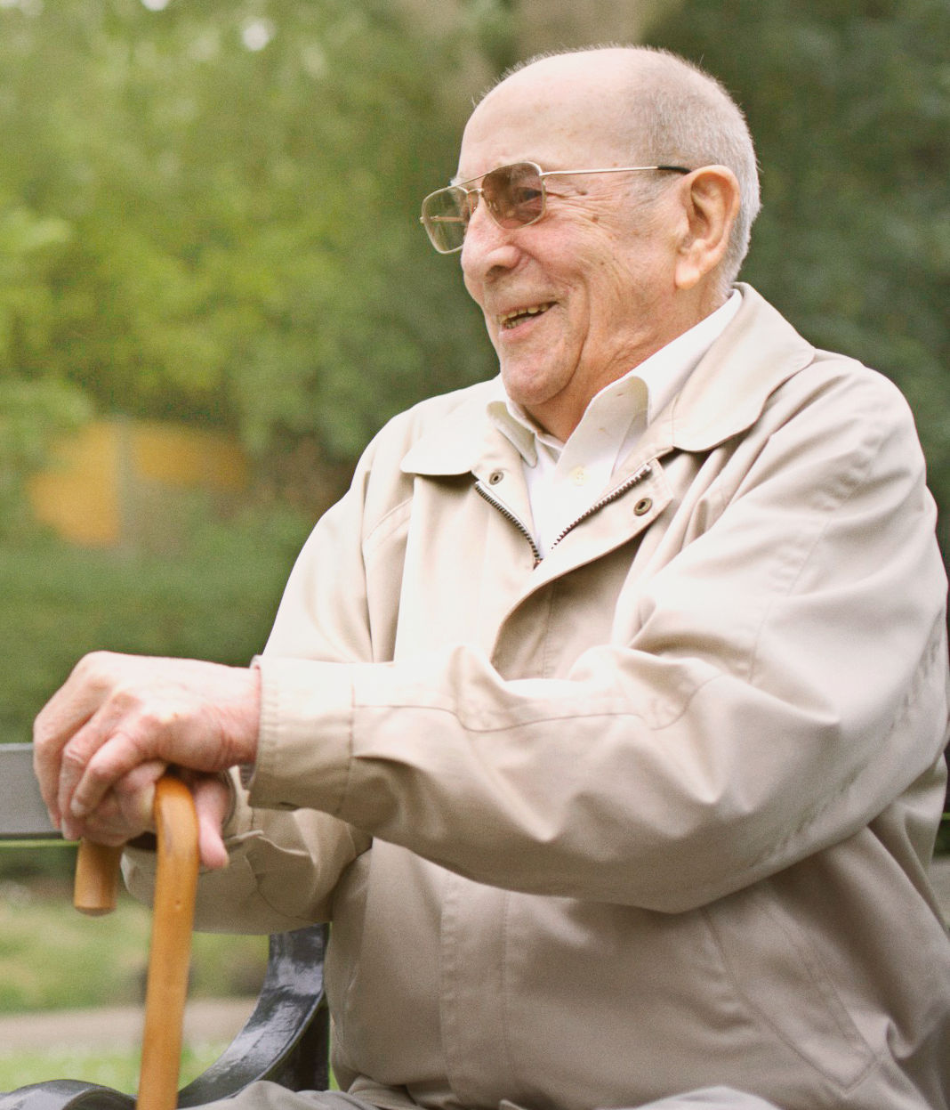 Auch zu Hause fit bleiben: Muskelfreundliche Ernährung und Bewegung für starke Senioren
