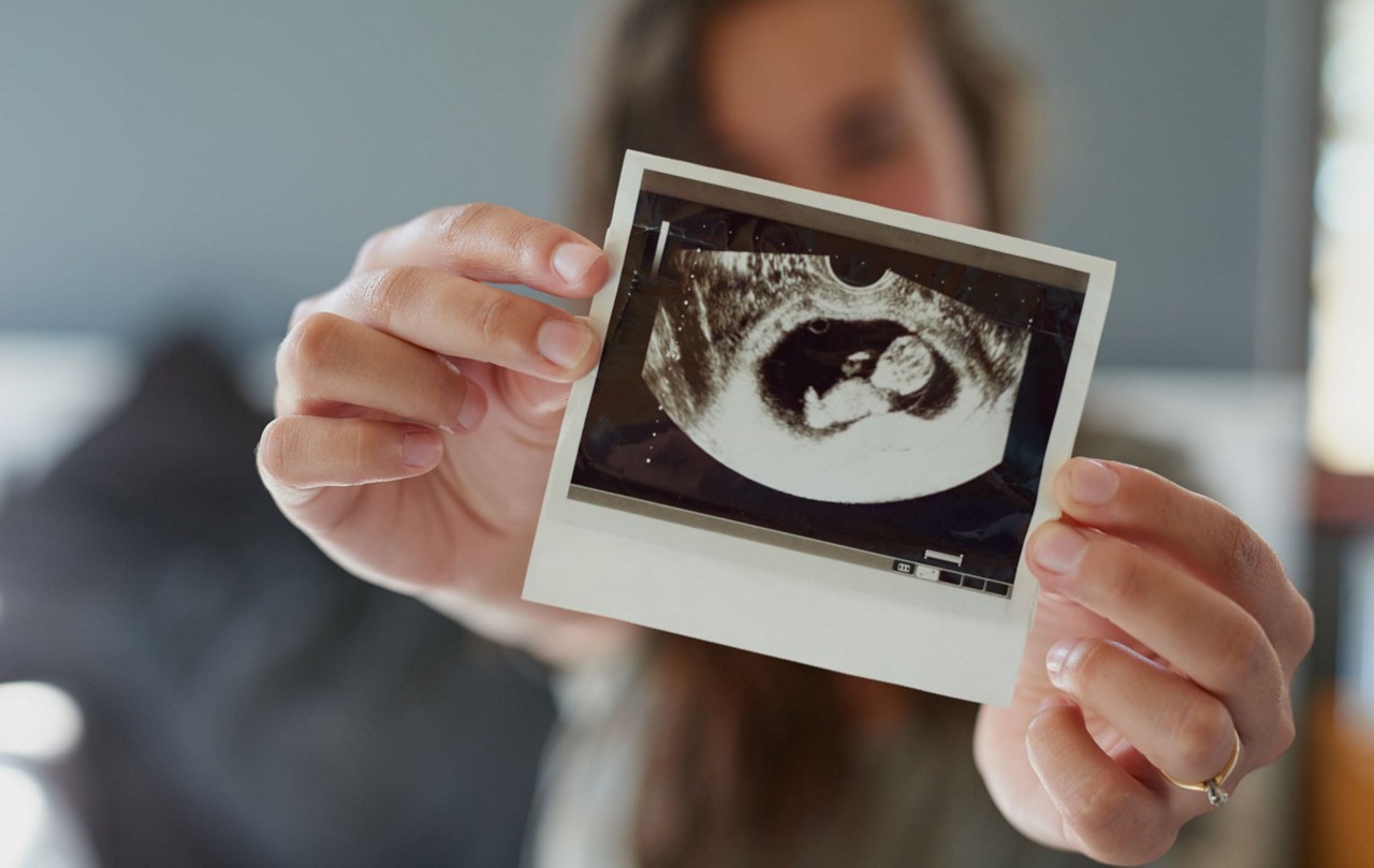 Echographie femme enceinte annoncer grossesse