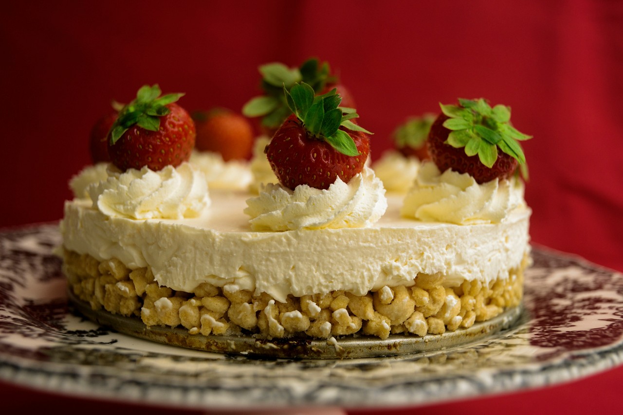 Low protein cheesecake