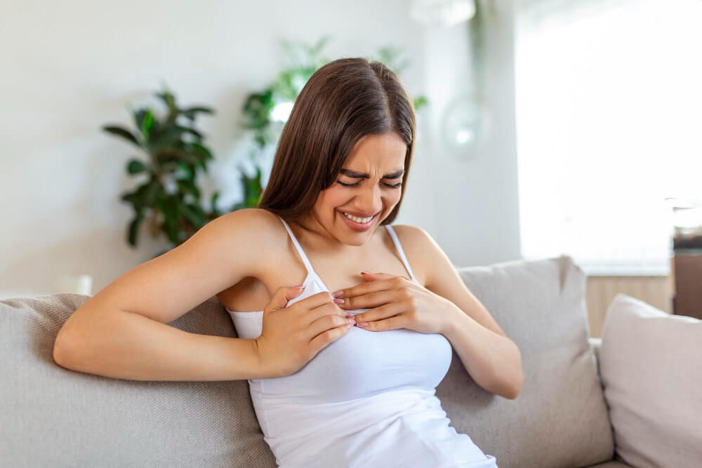 breast-engorgement-symptoms-before-menstruation