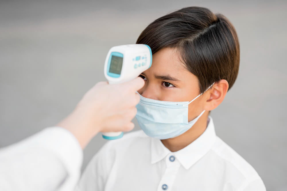 child-has-low-grade-intermittent-fever