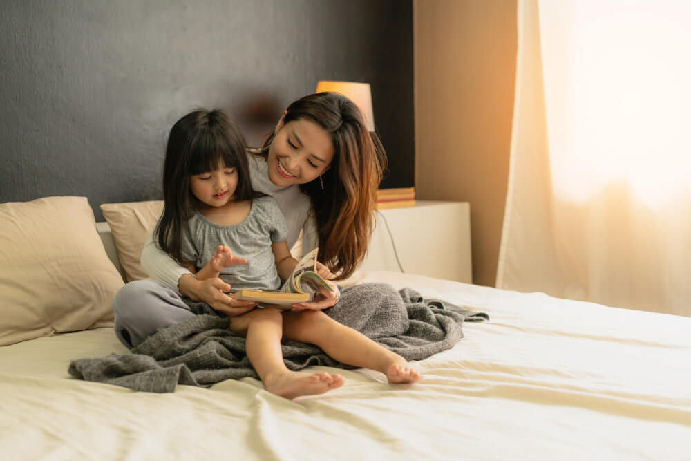 what-are-the-benefits-of-reading-bedtime-stories-to-your-children