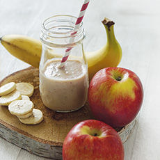 Smuti od jabuke i banane sa Kindermilkom image