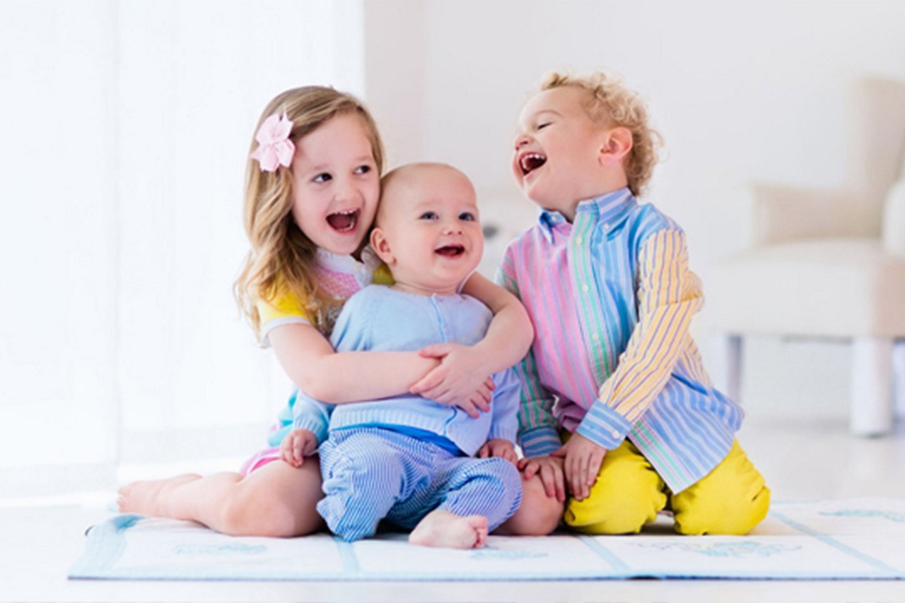 5 παιχνίδια που μπορούν τα αδέλφια να παίξουν μαζί