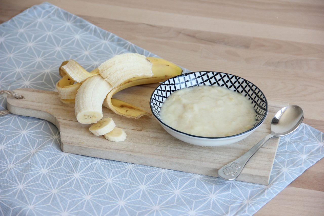 Getreide-Obst-Brei mit Banane