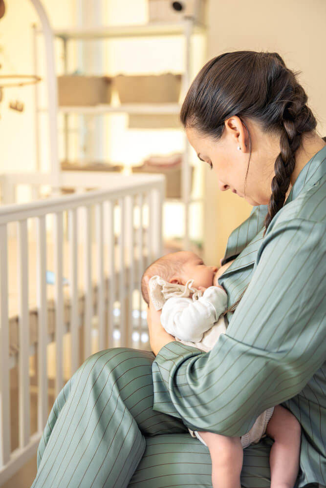 breastfeed-positions