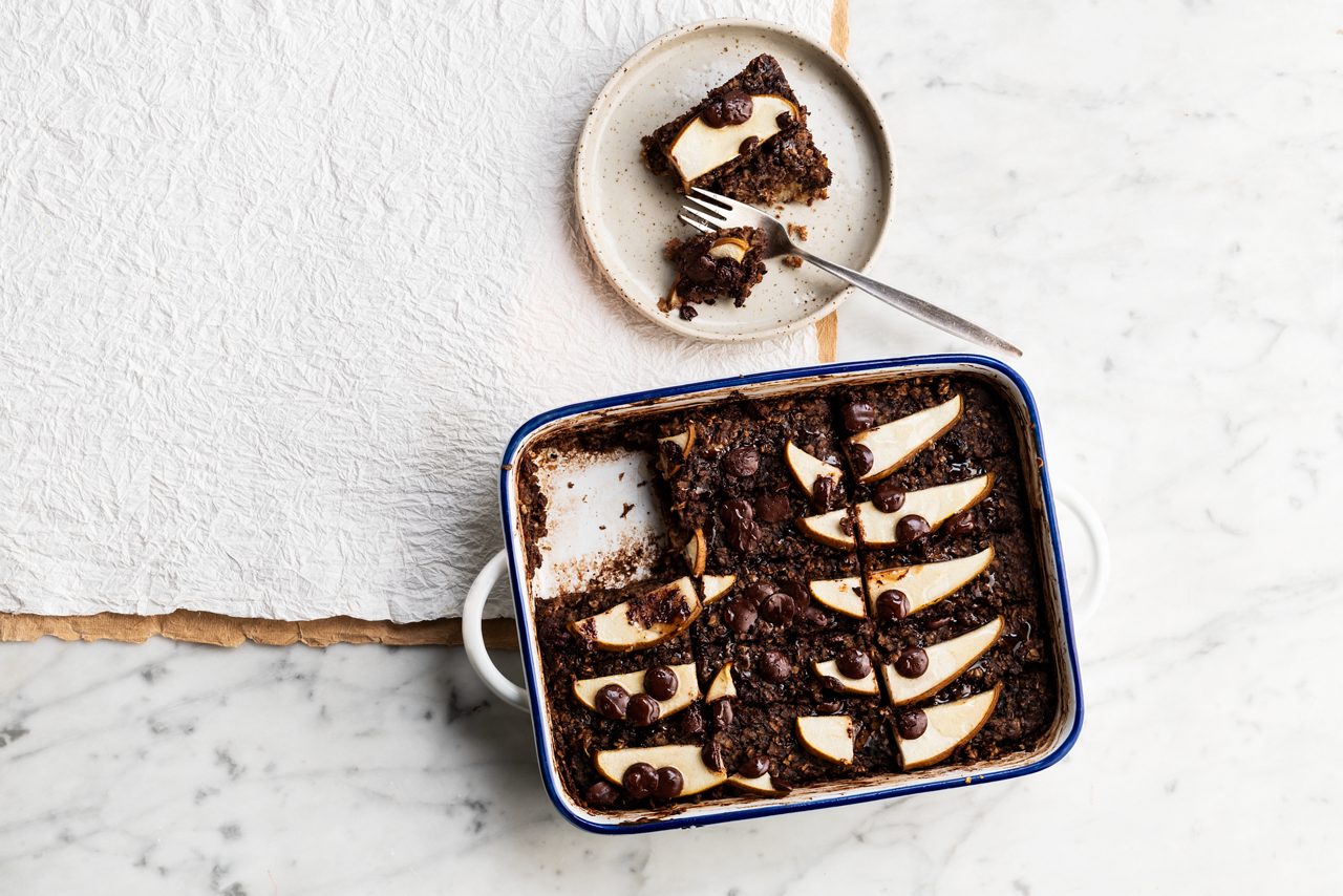 D9D289F9-F87E-4D75-826E15723AA91F10<br>A_Product_AlmondDrink_Master_Recipe_Image____Drinks_Origins_Almond_Almond_TetraUHT_1l_HR_Browniebakedoatmeal_3x2-032.tif