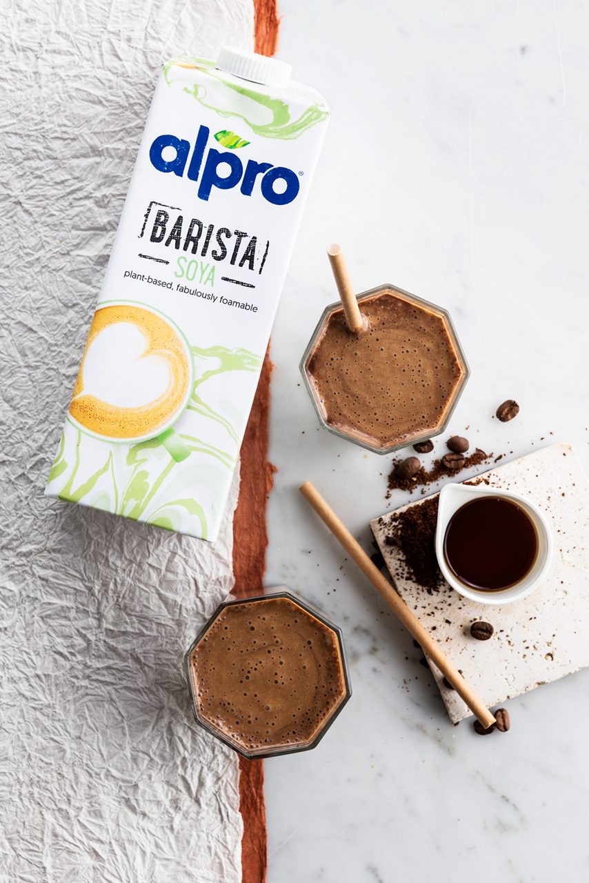 43BC7DA9-C286-4354-89B532FC38B187C0<br>A_Moments_Moments_Master_Recipe_Image____Drinks_BaristaOne_Soy_NA_TetraUHT_1l_HR_COFFEE AND OAT BREAKFAST SHAKE (2x3)-027.tif