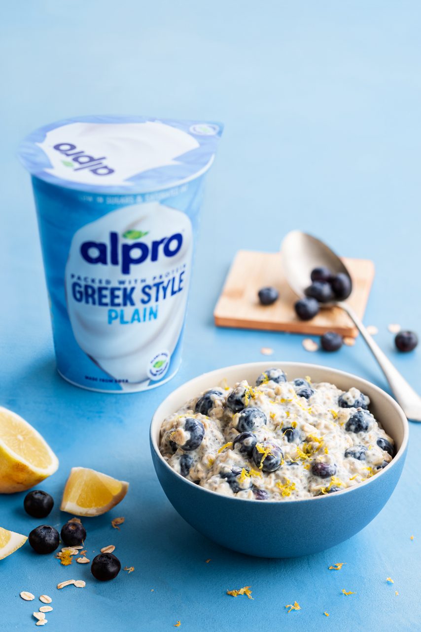 50945A74-AF48-418A-8F5C187235AE0EB1<br>A_NA_NoSugars_Master_Recipe_Image_lemonblueberry_overnightoats_Recipe_NA_Drinks_NS_soya_NA_TetraUHT_1l_HR_-292 BLUE VER 2<br>lemonblueberry_overnightoats_title LEMON & BLUEBERRY OVERNIGHT OATS lemonblueberry_overnightoats_subtitle made with Plant Based Alternative to yoghurt Plain & alpro soya no sugar lemonblueberry_overnightoats_ingredients "60g rolled oats 25g chia seeds 100ml Alpro Soya No Sugars drink to loosen before eating, if needed 150g Alpro Plain plant-based alternative to yogurt ¼ tsp vanilla extract Zest of one lemon 160g blueberries 2 tsp maple syrup" lemonblueberry_overnightoats_preparation In a bowl add the rolled oats and chia seeds along with the maple syrup and blue berries. Then add our Alpro Plain plant-based alternative to yogurt and some of our Alpro soya no sugar with some lemon zest. Mix them all together and put it in the refrigerator and let it cool overnight or atleast one hour. Add some for our Alpro soya no sugers drink to loosen it up before eating. That's it, deliciouseness is served ! " lemonblueberry_overnightoats_tags Lactose free/vegan lemonblueberry_overnightoats_url /lemonblueberry lemonblueberry_overnightoats_info (Recipe type: Breakfast (Prep time: 10 min) (baking time: X min) (cooling time: an hour/overnight ) (servings: for 6 persons ) (season: all season) lemonblueberry_overnightoats_lactosetip xx lemonblueberry_overnightoats_veggietip xx lemonblueberry_overnightoats_trendtip Other berries will also be very nice lemonblueberry_overnightoats_glutentip xx lemonblueberry_overnightoats_product Alpro Plant Based Alternative to yoghurt Plain & Alpro soya no sugar lemonblueberry_overnightoats_searchterms Alpro, Alpro recipe, breakfast, lemon, blueberry, overnightoats , pbay, soya drink,plantbased breakfast