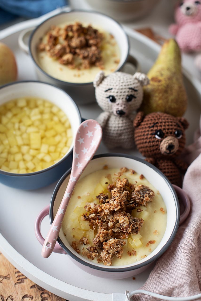 Mini Kids Granola mit Apfel-Birnen-Kompott
