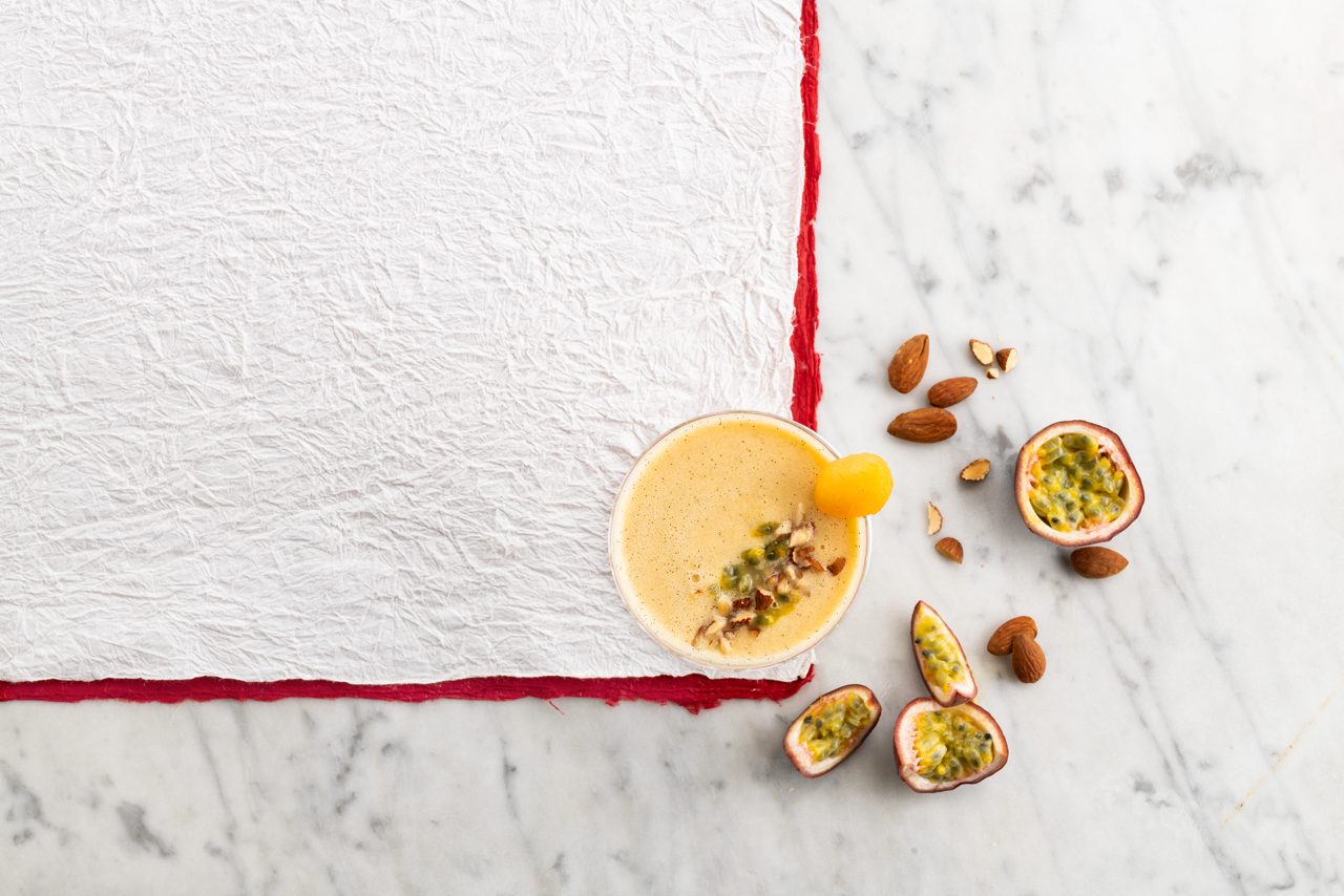 C19062CD-8816-40C2-BD855D17EA258291<br>A_GFY_NA_Master_Recipe_Image_MellowYellowAlmondSmoothie_3x2__Drinks_NoSugars_Almond_NA_TetraUHT_1l_HR_ horizontal-061.tif<br>"Mellow Yellow Almond Smoothie
"
Fresh fruit, a hint of vanilla plus Alpro Almond No Sugars drink makes for a sin free anytime smoothie
"120g melon (cantaloup)

2 passion fruit

1/8 tsp vanilla extract

200ml Alpro Almond No Sugars drink"
"1. Cut the melon into bite-size chunks and scoop out the passion fruit
2. Pop all those fab ingredients into the blender
3. Whizz until perfectly smooth
4. Pour into a chilled glass, sip and enjoy. Brilliant for a breakfast moment, magic as a mocktail, great anytime, really!

"
lactose free, veggie, vegan, gluten free
/mellow-yellow-almond-smoothie
(Recipe type: smoothies (Prep time: 10 min) (servings: +/- 1 persons) (season: all year) (pool: 1) NOT TO BE TRANSLATED