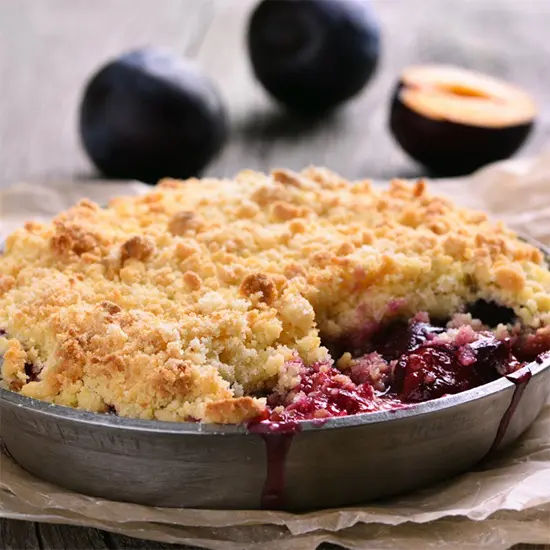 Banana berry breakfast crumble product