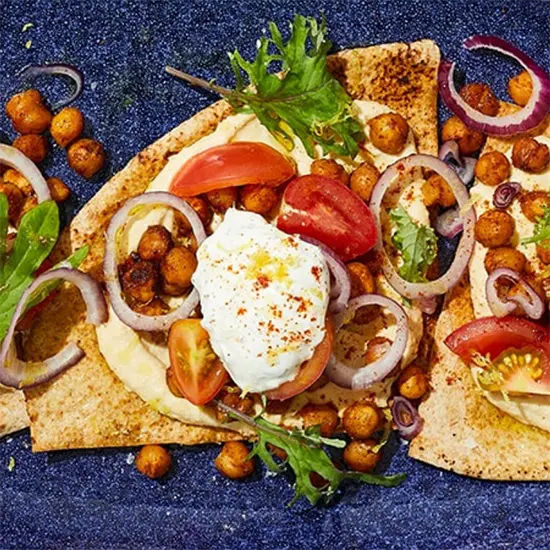 Mediterranean flatbread with chickpeas and vegetables