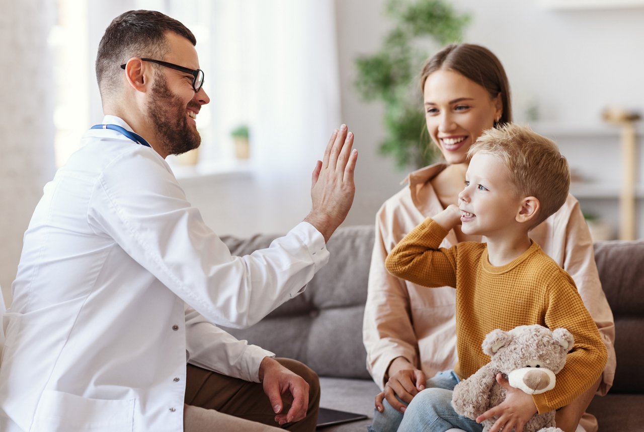 doctor-baby-mother-smile