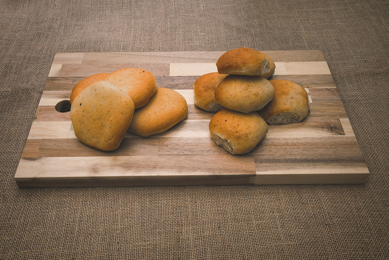 bread-rolls.jpg