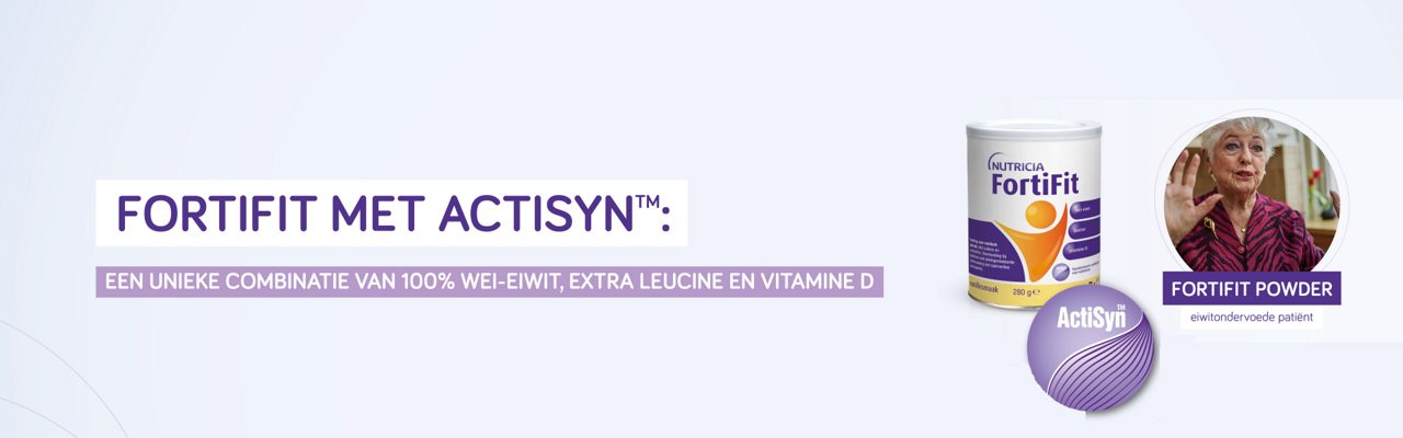 Fortifit poeder en fles met ActiSyn logo, oudere patiënten.