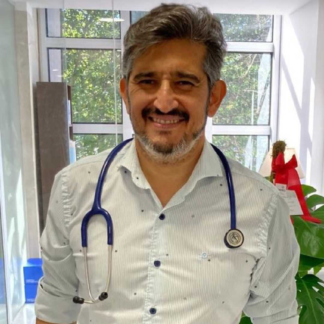Foto del pediatra Juan Perino