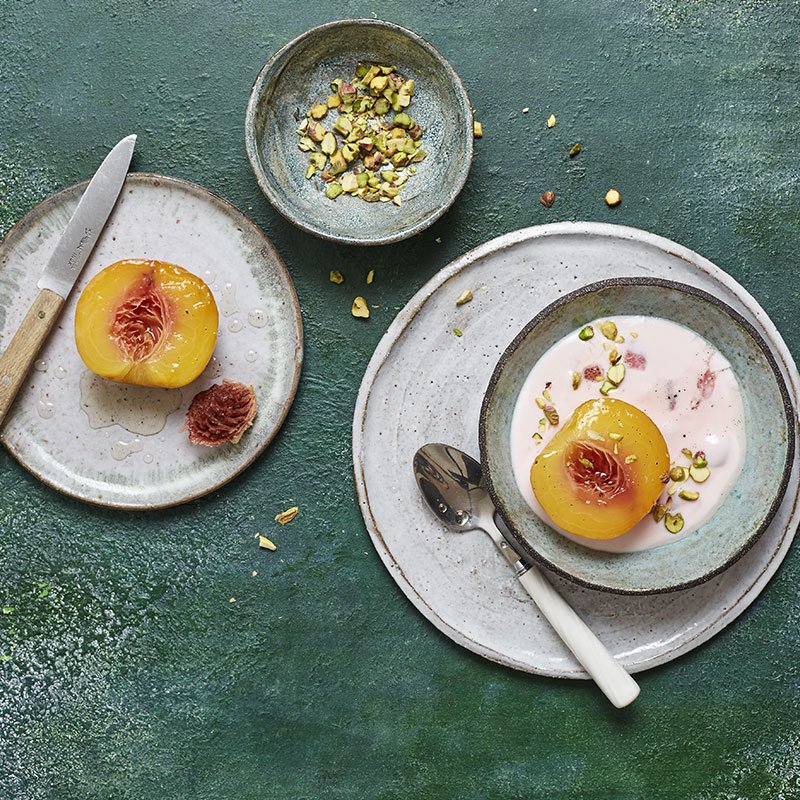 activia_uk_recipe_poached-peaches