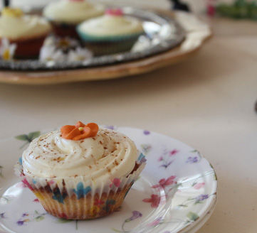 Anamixsix UKI carrot-cupcakes