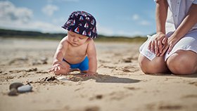 À la plage avec bébé