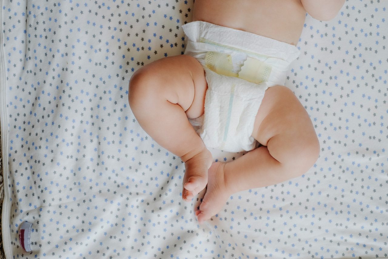 Baby Impfung bei Arzt mit Mutter