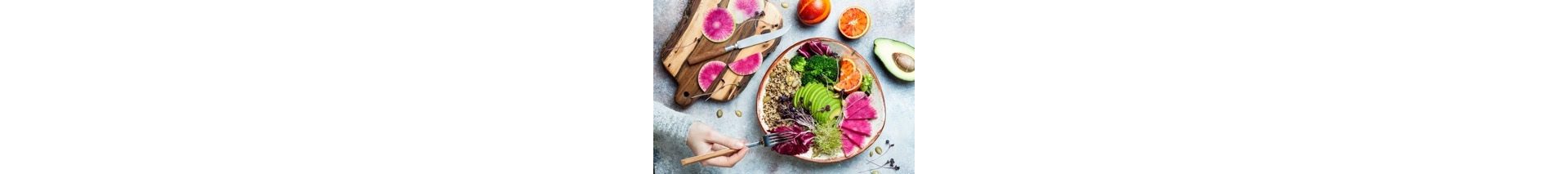 Buddha Bowl mit Quinoa, Avocado und Spinat