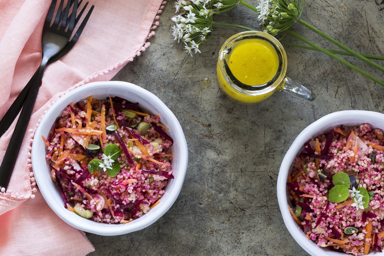 Hirse-Bowl mit Rote Rüben und Feta