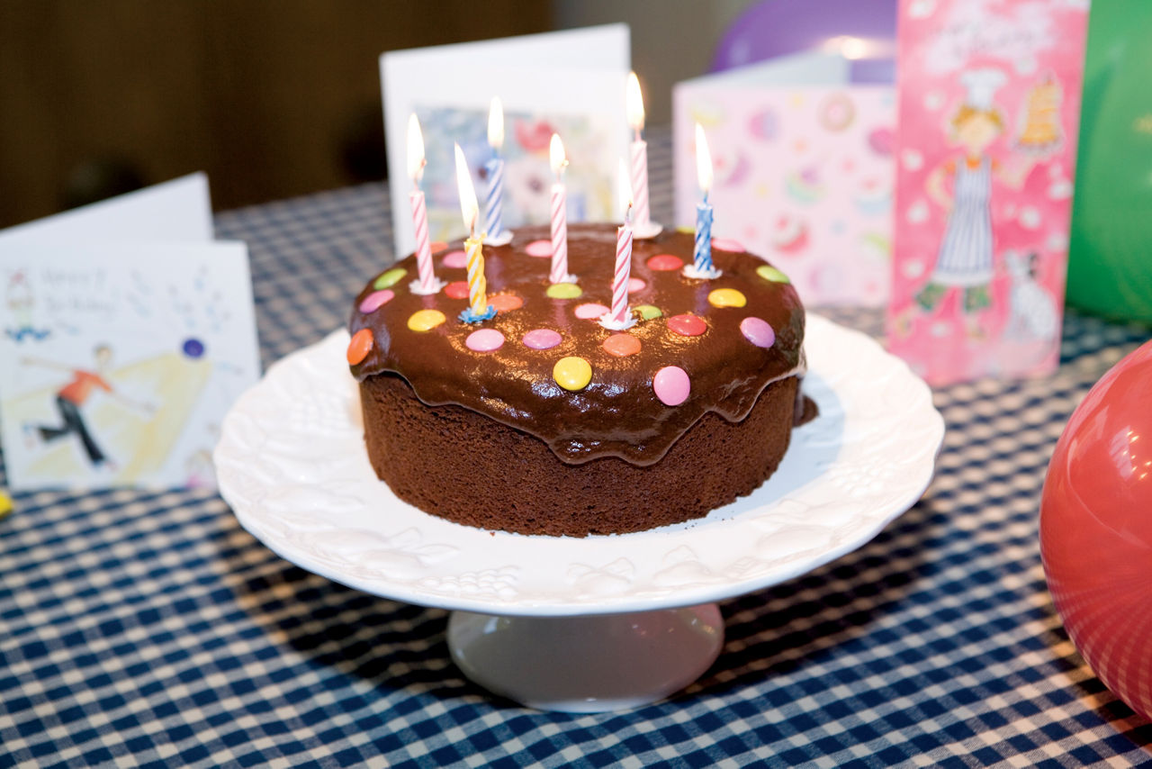 aptamil-pepti-birthday-cake