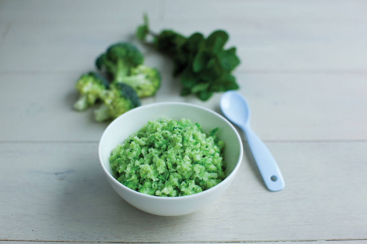mint pea and broccoli mash with aptamil pepti