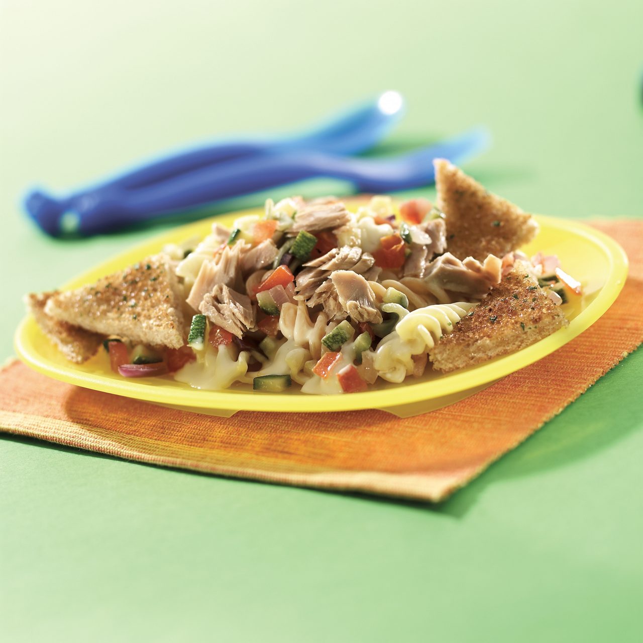 Image of tuna pasta bake to accompany recipe