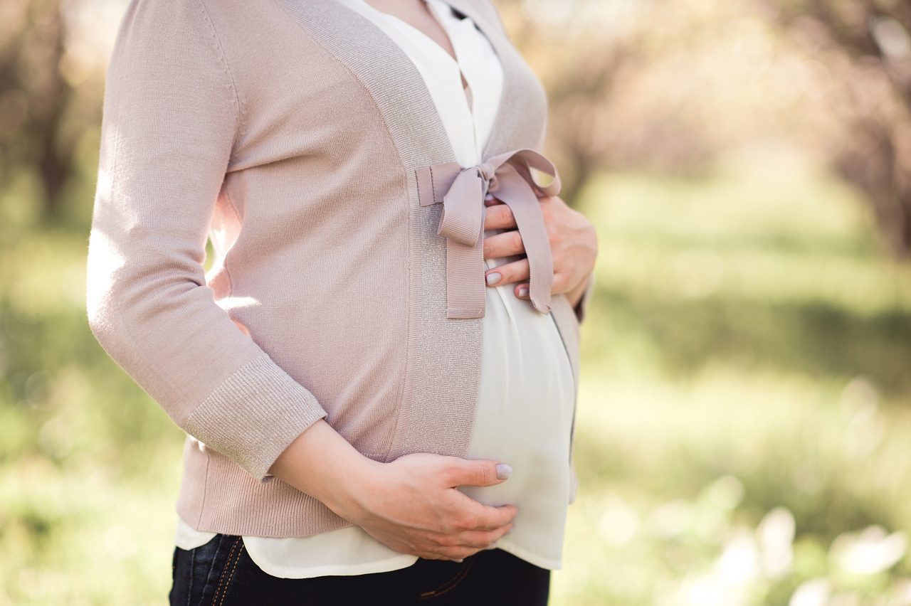 Schwanger reisen: Mit Babybauch sicher unterwegs