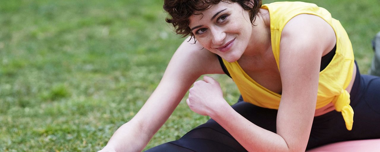 femme qui fait du yoga