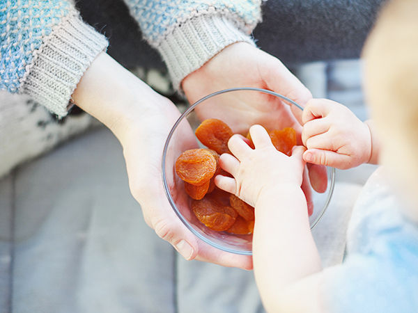 baby-weaning-signals-four