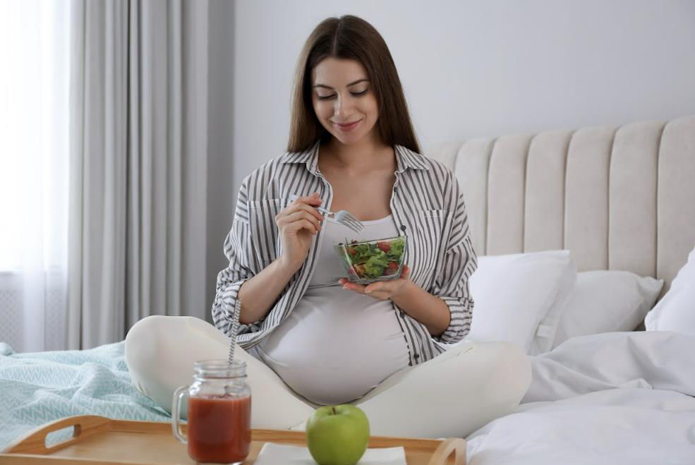 bầu ăn gì để con thông minh