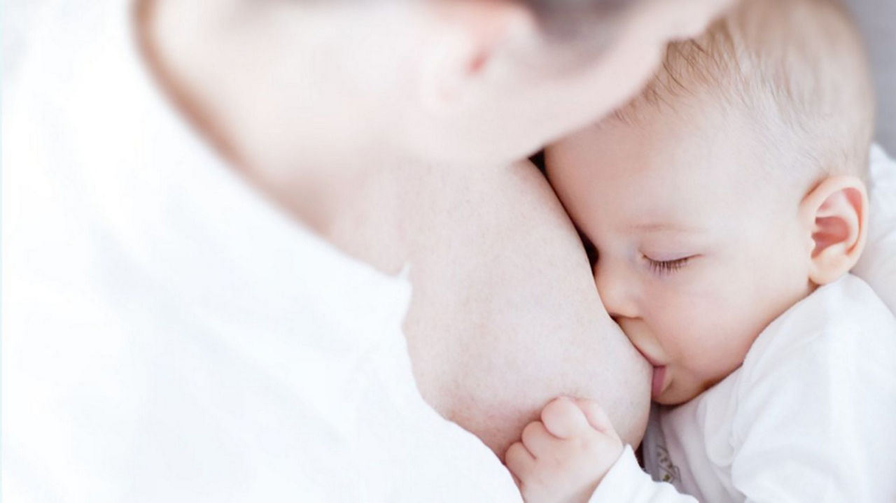 breast feeding newborn