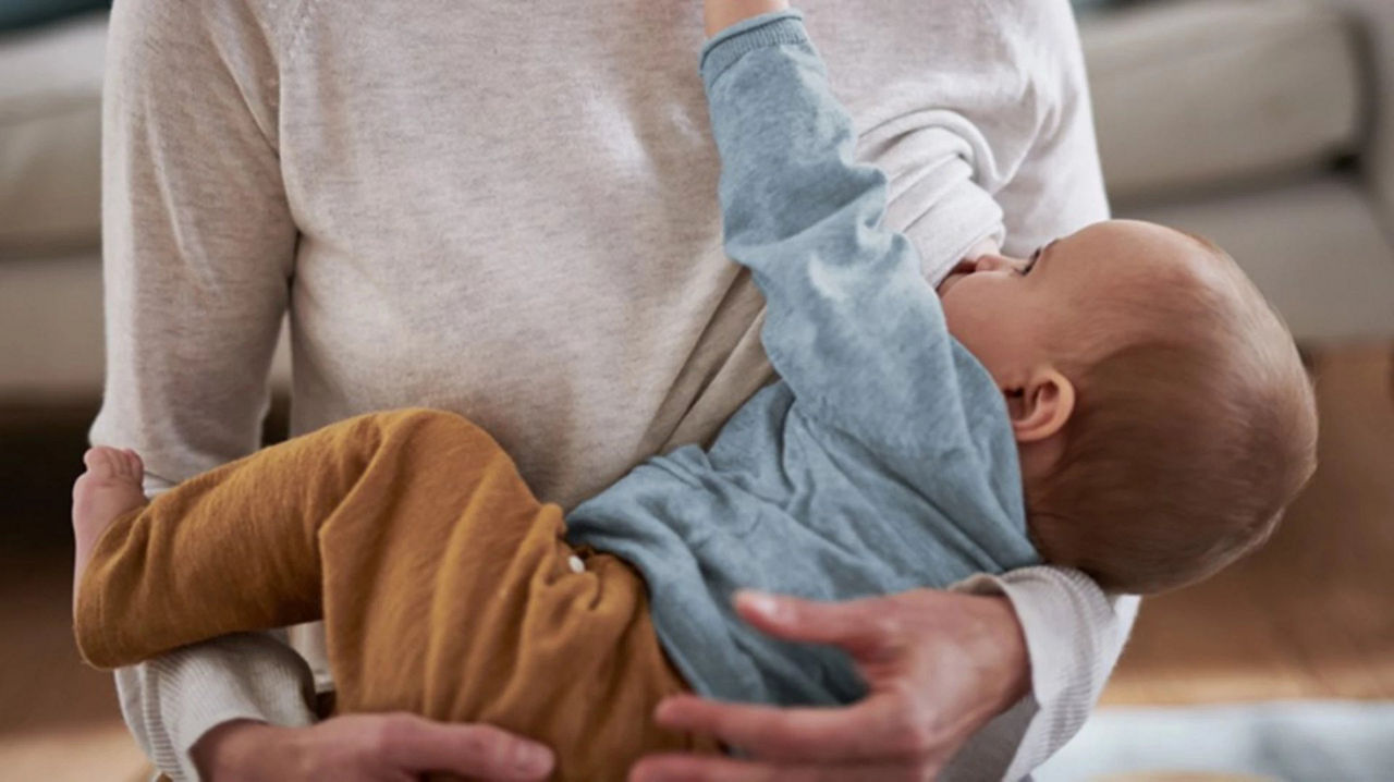 breastfeeding-baby-boy