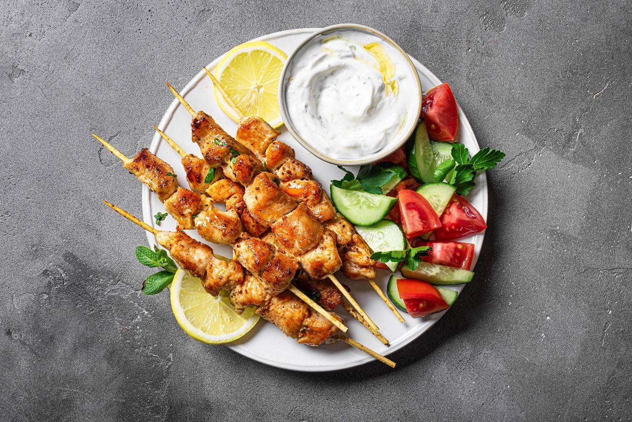 Brochettes de poulet grillé