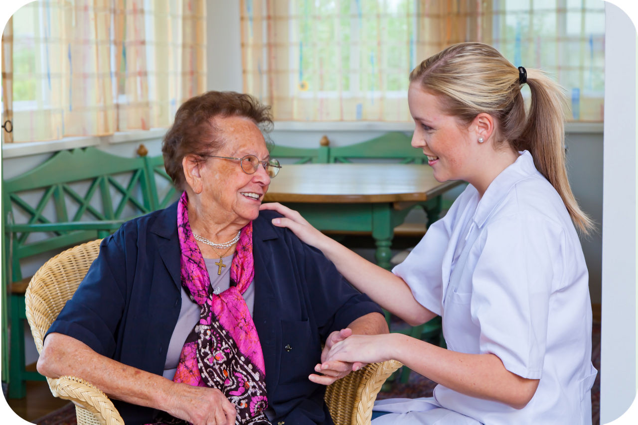 carer-chatting-with-patient