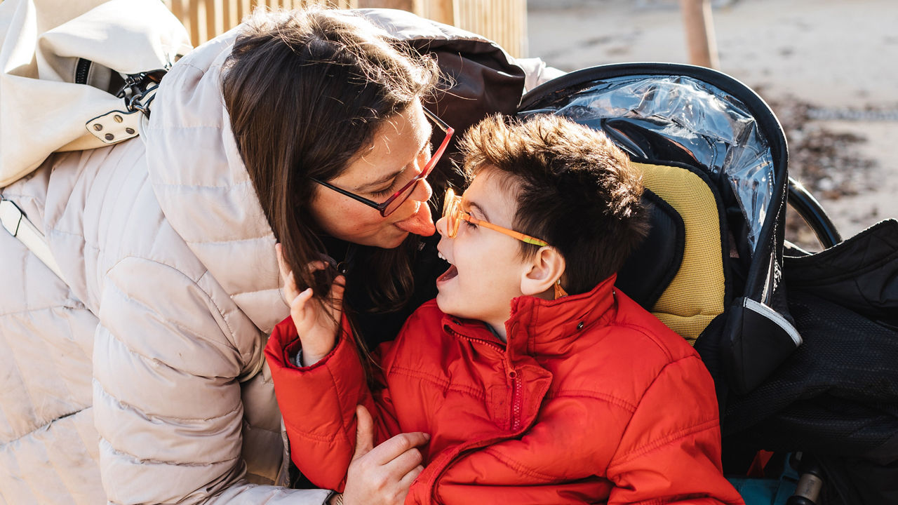 child-cerebral-palsy-with-mum.jpg