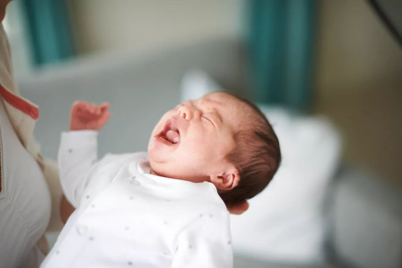 Dấu hiệu bé bị dị ứng đạm bò