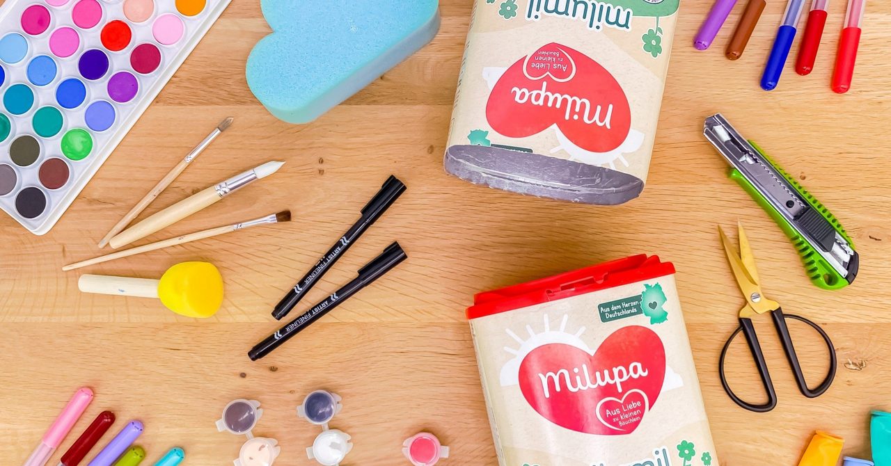 Bastelvorschlag Milumil FO2 Verpackung von oben mit Bastelutensilien