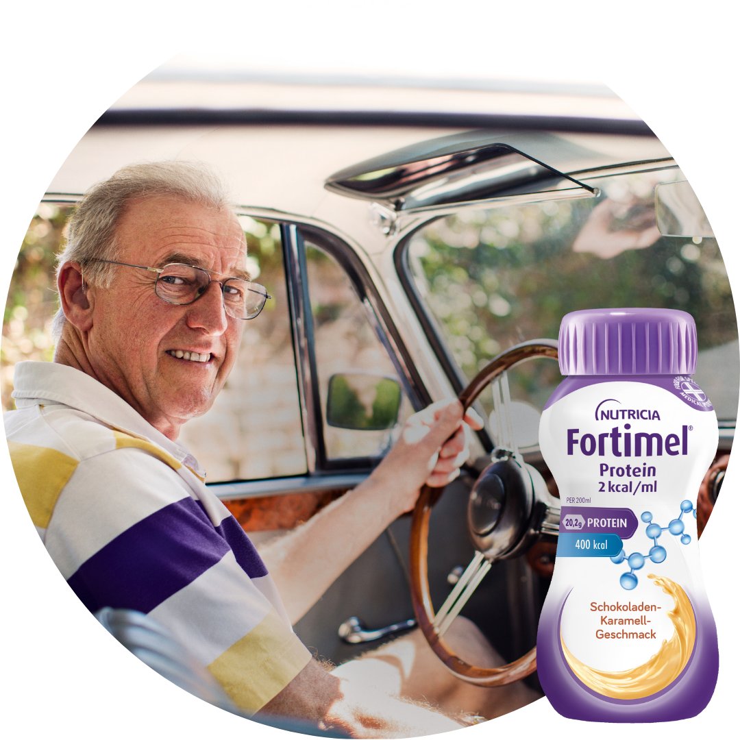 Fortimel Protein 2 kcal - älterer Herr im Auto
