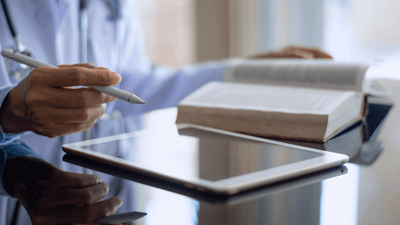 doctor-tablet-book