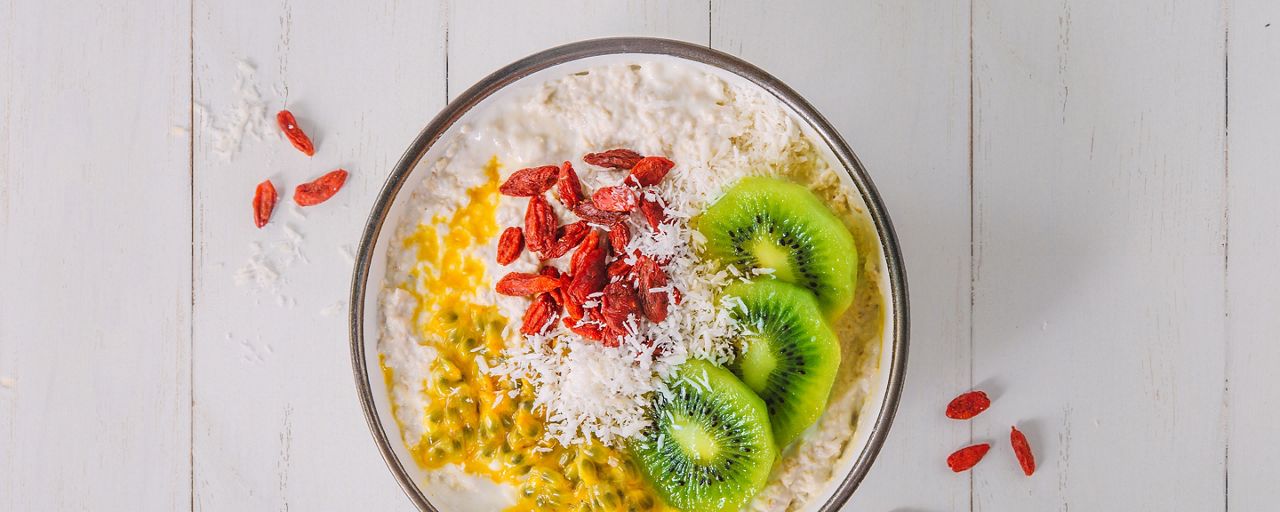 Exotischer Porridge mit ACTIVIA Natur