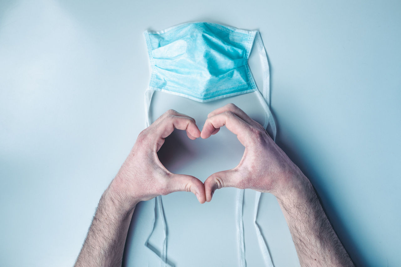 face-mask-and-hands